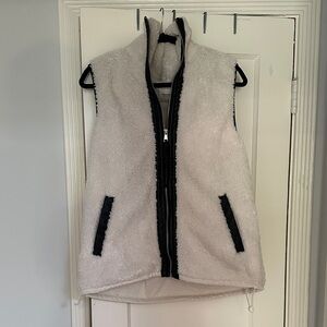 Abercrombie & Fitch Cream and Black Vest
